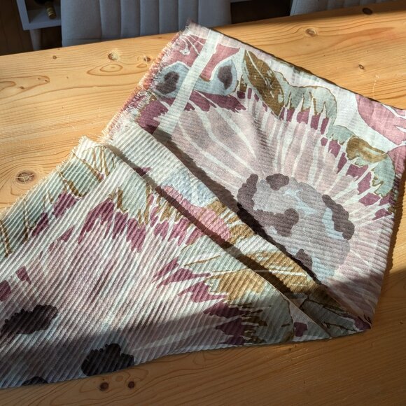 Reitmans Accessories - Reitmans - Floral Scarf / Écharpe ou foulard à fleurs